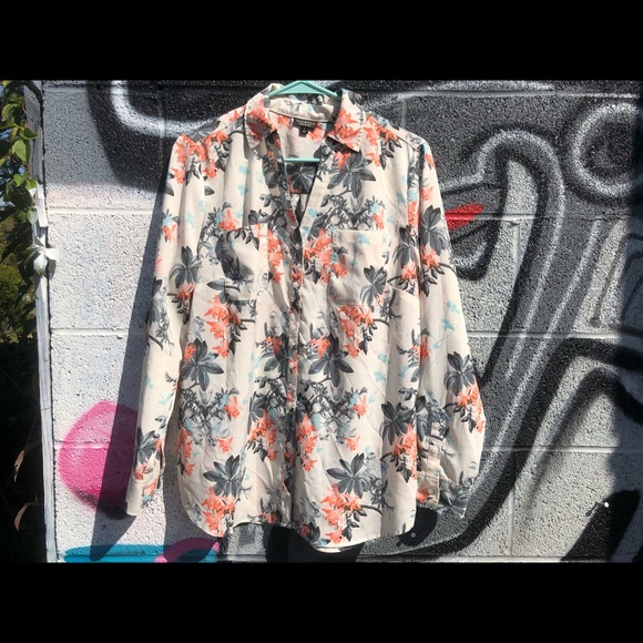 Flower faces button up - Picture 2 of 7